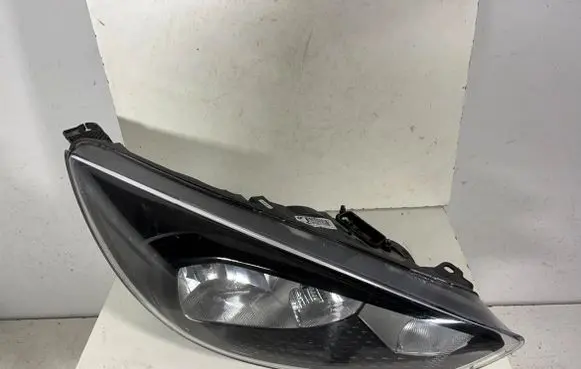 Ford Focus Headlight/headlamp F1EB13W029ED