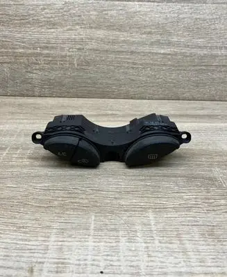 Ford Focus Air conditioning (A/C) switch 98AG19A945CF