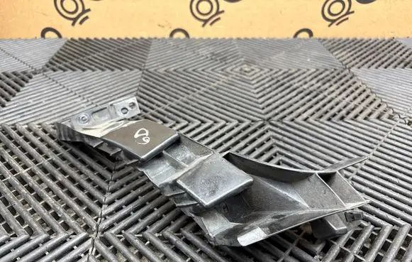 Alfa Romeo Stelvio Rear bumper mounting bracket 0000000