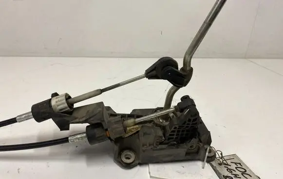 Ford Focus Gear shifter/selector 4M5R7C453
