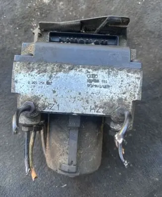Audi A6 S6 C4 4A ABS Pump