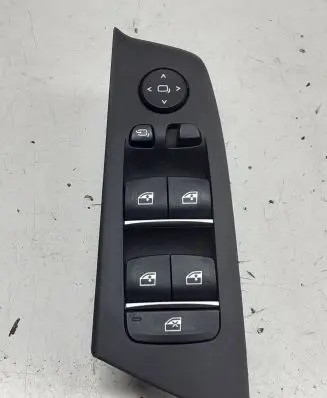 BMW 5 G30 G31 Electric window control switch 6832729
