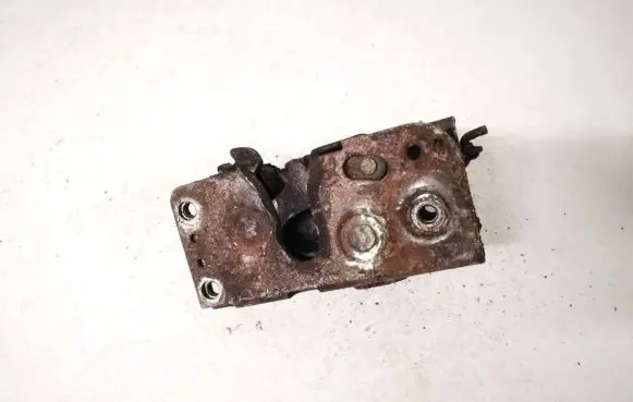 Iveco Daily 40.8 Rear door lock