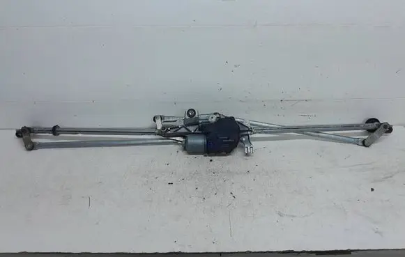 Opel Astra J Front wiper linkage and motor 13262434