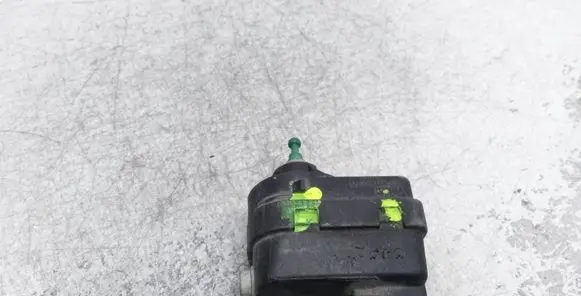 Renault Scenic I Headlight level adjustment motor 