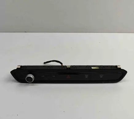 BMW i4 A set of switches 5A3F6C6