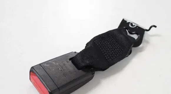 BMW 4 F32 F33 Rear seatbelt buckle 7243314