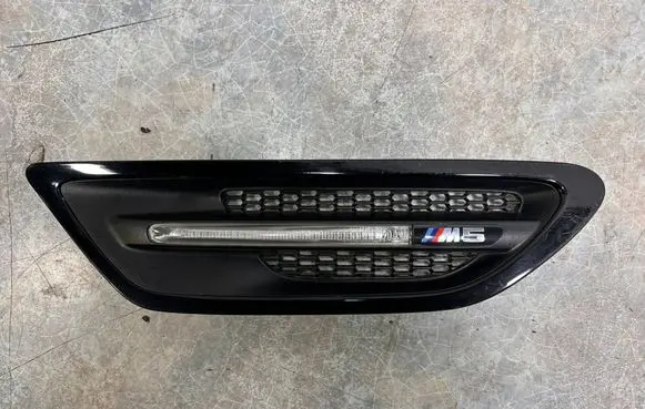 BMW M5 Front fender indicator light 7903880
