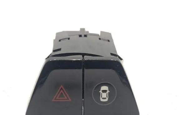 BMW 5 G30 G31 G38 Hazard light switch 9423271