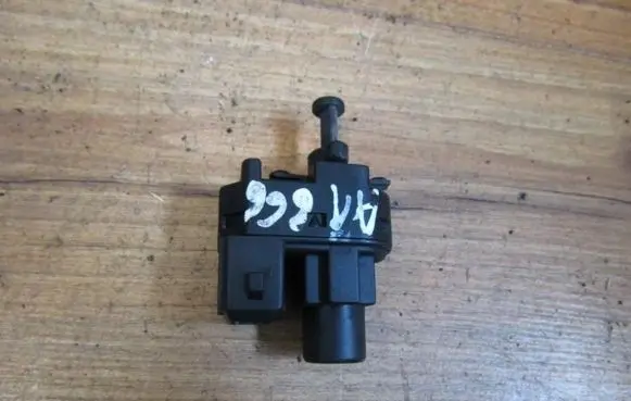 Ford Mondeo MK II Brake pedal sensor switch 93bb13480bc