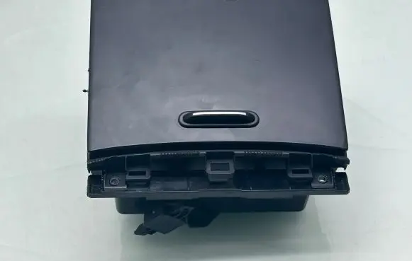 KIA Sorento Glove box 84680C5000 TB6CT1