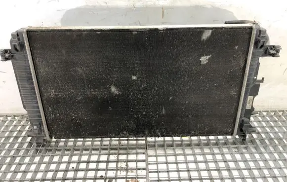 Volkswagen Crafter Coolant radiator 2E0121253