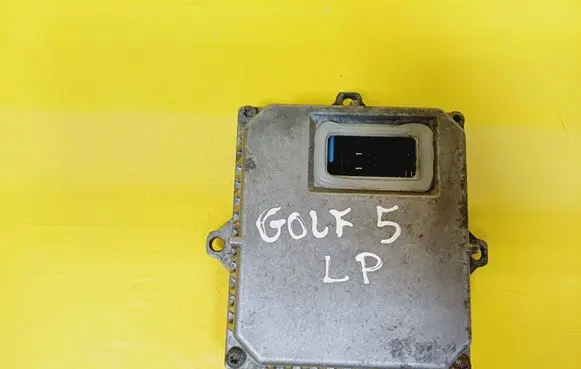Volkswagen Golf V Voltage converter/converter module 1307329090