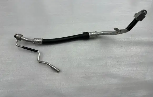 Audi A4 S4 B9 Air conditioning (A/C) pipe/hose 8W1816740