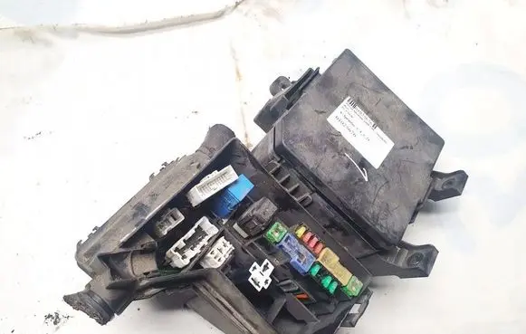Nissan Qashqai+2 Fuse box set 284B7JD00B 519228324