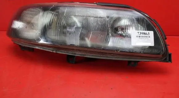 Volvo V70 Headlight/headlamp 8662922