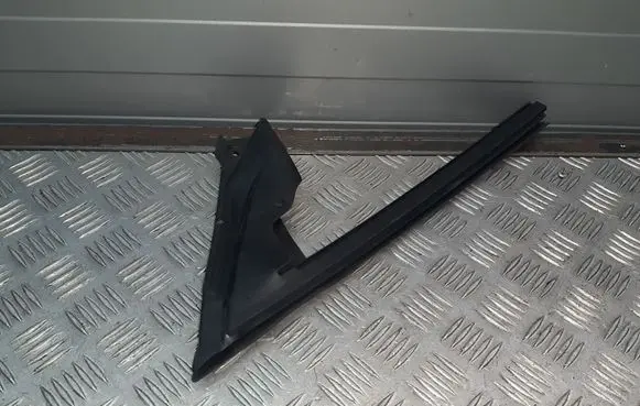 Chevrolet Camaro Other front door trim element 23115068