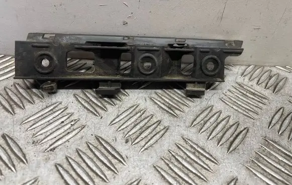 Volkswagen PASSAT B6 Front bumper mounting bracket 3C0807184