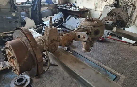KIA Sorento Rear axle beam 