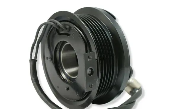 Ford Focus Air conditioning (A/C) compressor (pump) 1064354 467H19D629AA 1123560