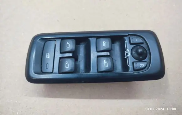 Land Rover Range Rover Sport L320 Electric window control switch AH2214540AC