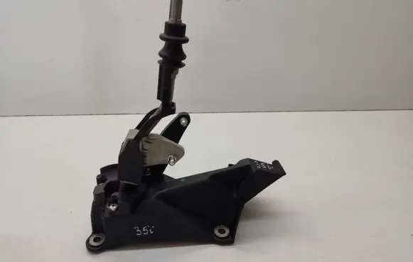 Nissan Qashqai Gear shifter/selector 112102067 JD2002