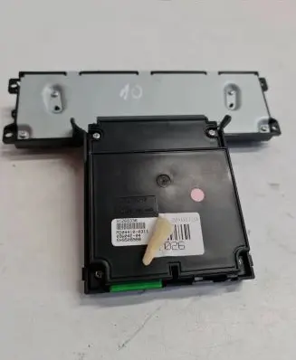 Volvo V70 Screen/display/small screen 31268336 09W04E04 MD044100311