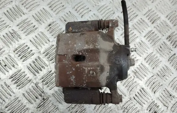 Toyota Prius (XW30) Front brake caliper