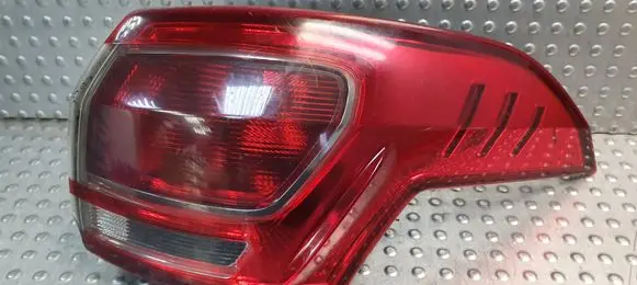 Ford B-MAX Rear/tail lights 