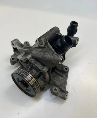Mini Cooper Countryman R60 Water pump 46100