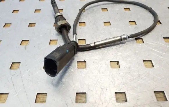 Audi A4 S4 B7 8E 8H Exhaust gas temperature sensor 059906088A