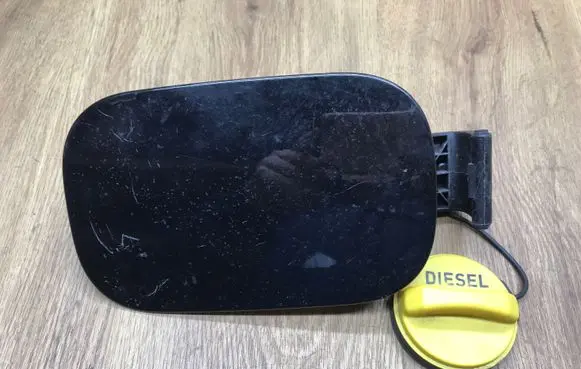 Land Rover Discovery 4 - LR4 Fuel tank cap BPA780070