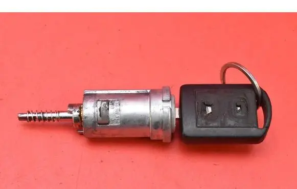 Opel Meriva A Ignition lock 13107754