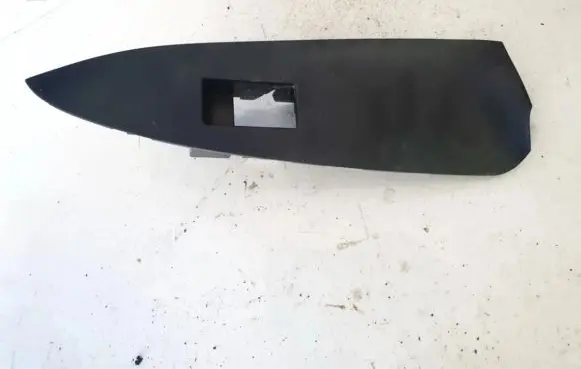 Toyota RAV 4 (XA30) Front door window switch trim 7427142010 74271-42010