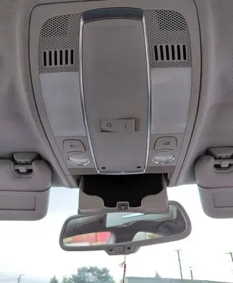 Audi A6 S6 C6 4F Rear seat light