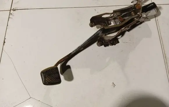 Toyota Auris 150 Brake pedal 
