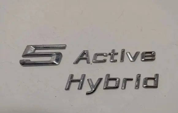 BMW 5 F10 F11 Fender model badge letters 51147346549 51147346550