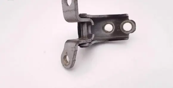 Honda Civic Front door upper hinge