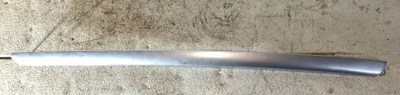 Mercedes-Benz ML W164 Front door trim bar A1647200622