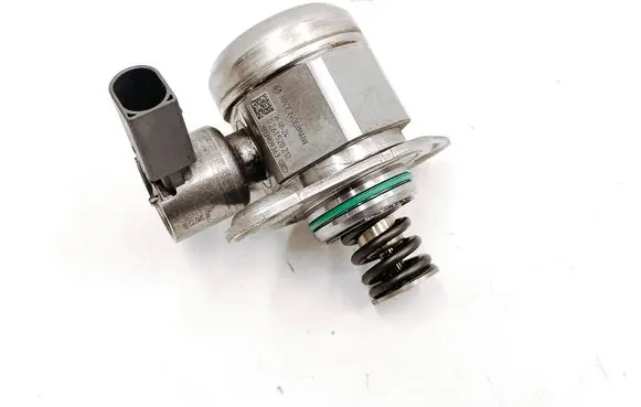 Mercedes-Benz GLA W156 X156 Fuel injection high pressure pump A2700700501 0261520212