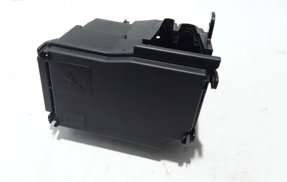 Renault Trafic III (X82) Fuse box set 243503708R