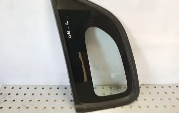Hyundai Tucson JM Rear side window 878102E000
