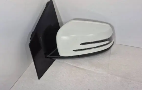 Mercedes-Benz B W246 W242 Front door electric wing mirror 021047 E1021047