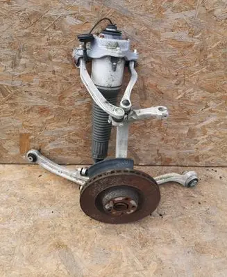 Audi A8 S8 D3 4E Front wheel hub spindle knuckle