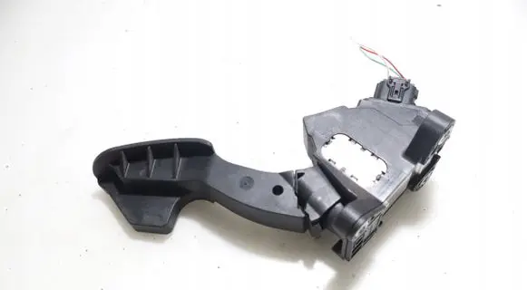 Toyota Aygo AB40 Accelerator throttle pedal