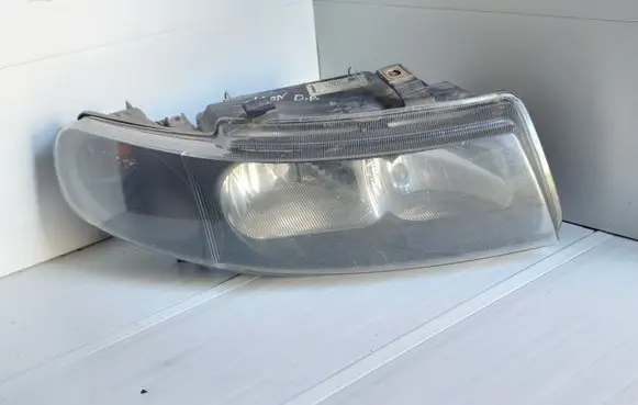 Seat Leon (1M) Headlight/headlamp 1M1941002D