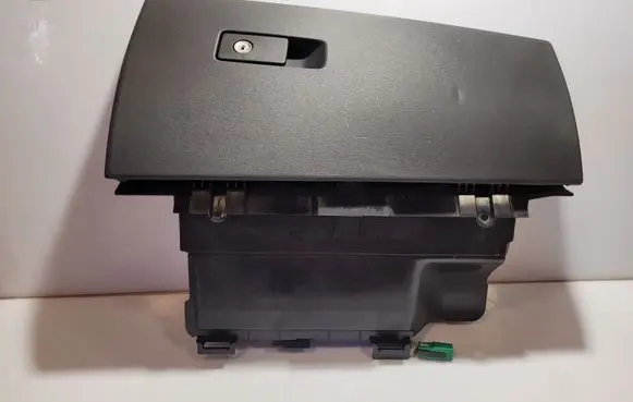 Volvo V70 Glove box set 30676278