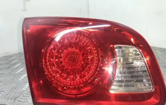 Hyundai Santa Fe Tailgate rear/tail lights 924052B000