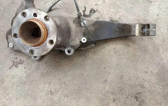 BMW 7 F01 F02 F03 F04 Front wheel hub spindle knuckle