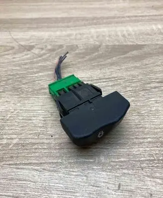 Renault Megane I Central locking switch button 429993B WITHPLUG